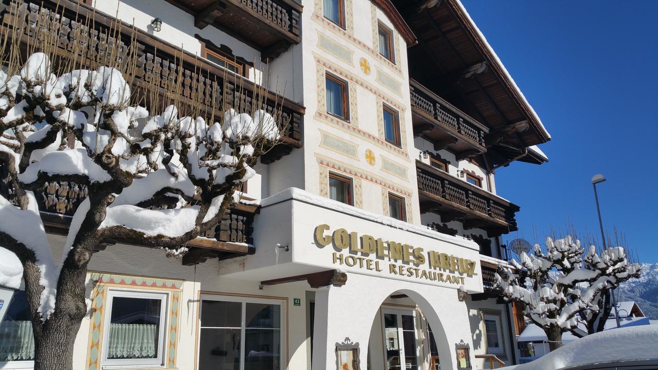 Hotel Goldenes Kreuz Tannheim Exterior foto